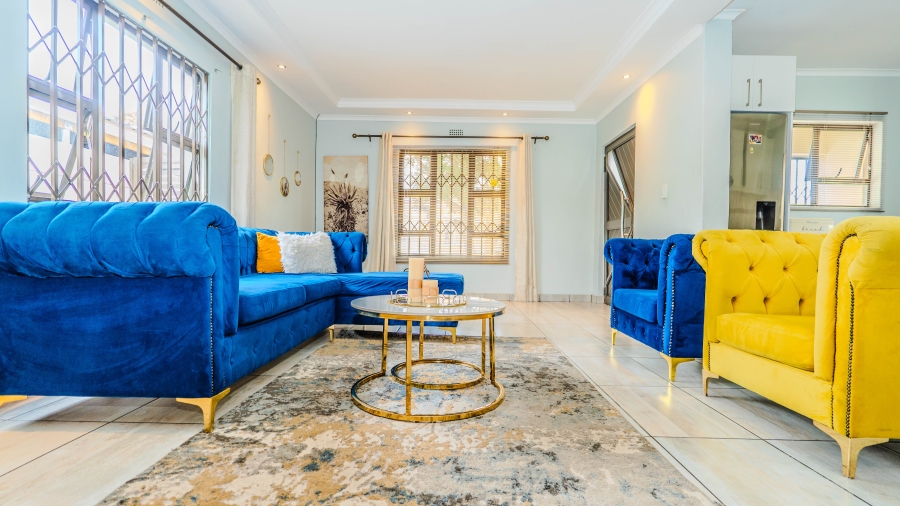 4 Bedroom Property for Sale in Sunset Glen Western Cape